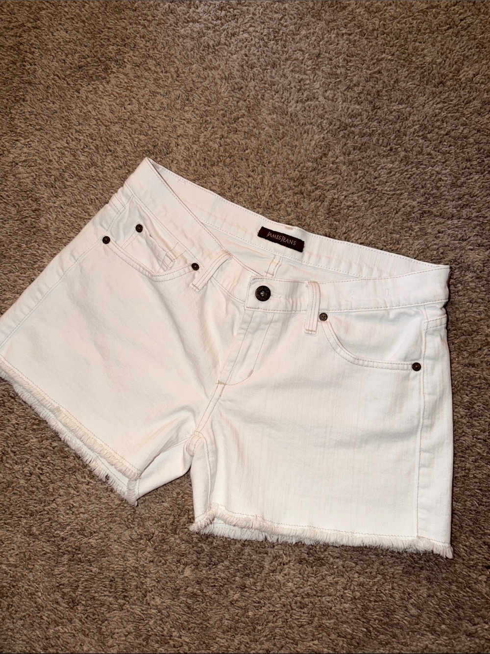 James Jeans Neo White denim shorts size 28